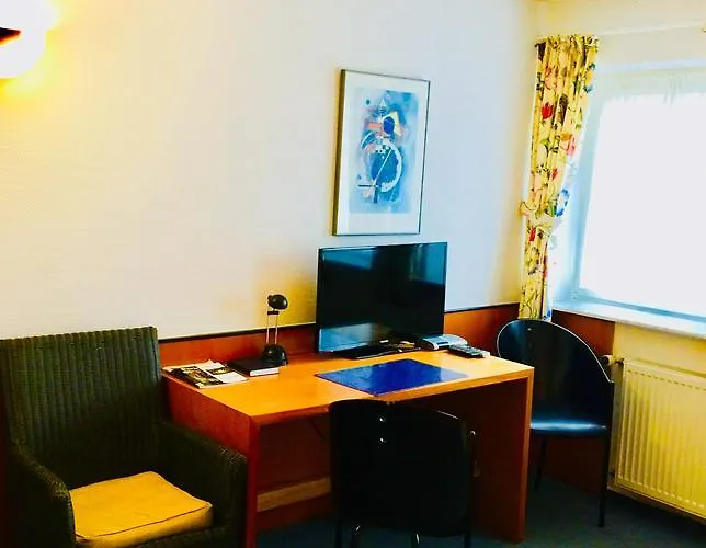 酒店 Petersburg 威滕